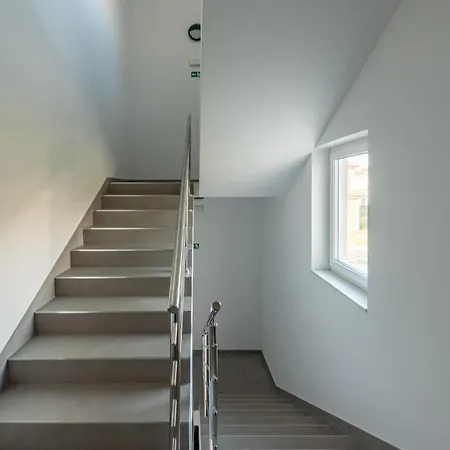 2 Bedroom Stunning In Sukošan